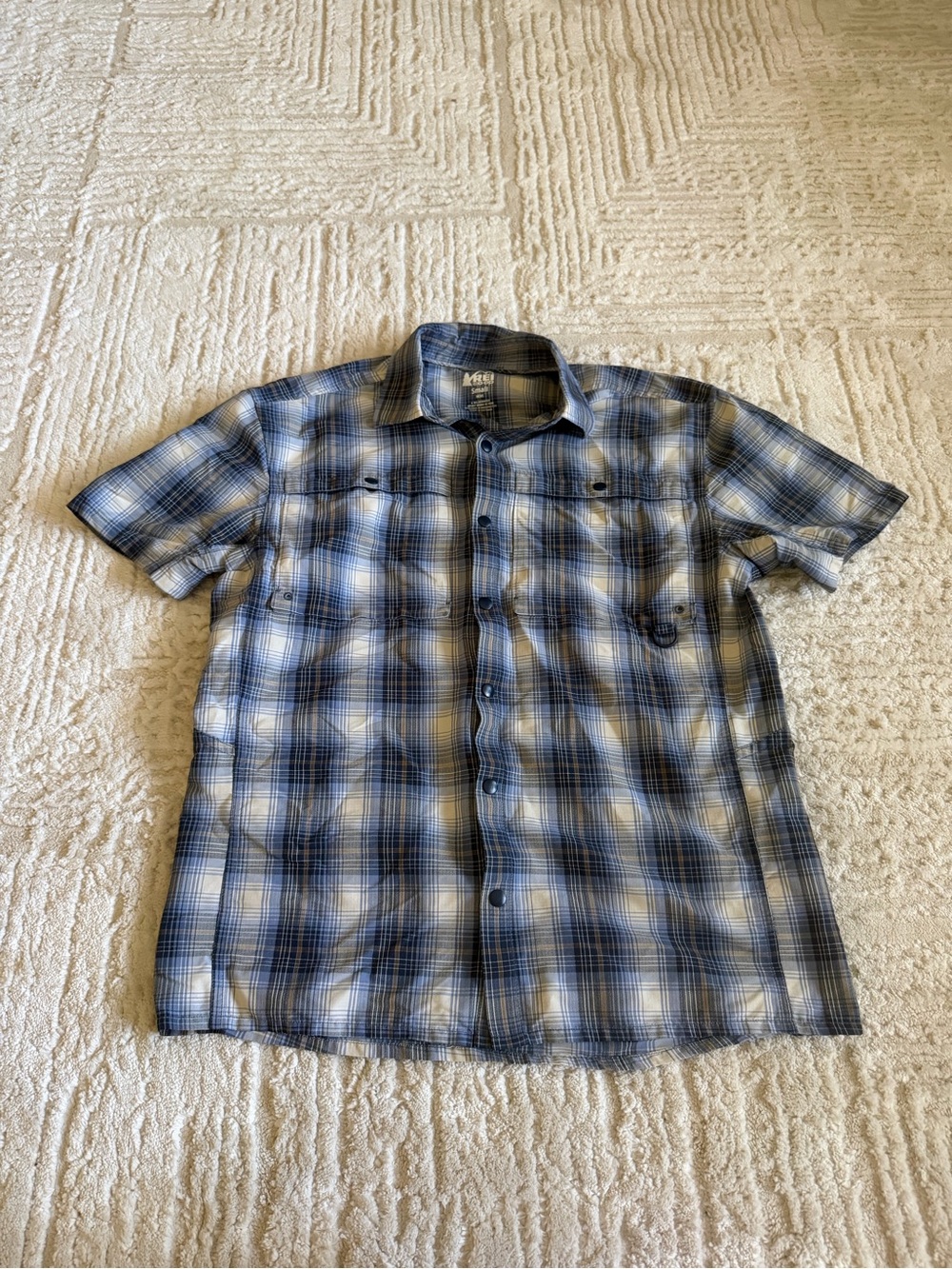 REI Men's Blue Plaid Short Sleeve Shirt